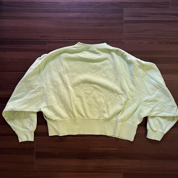 Nike Oversized Crewneck - Picture 2 of 4
